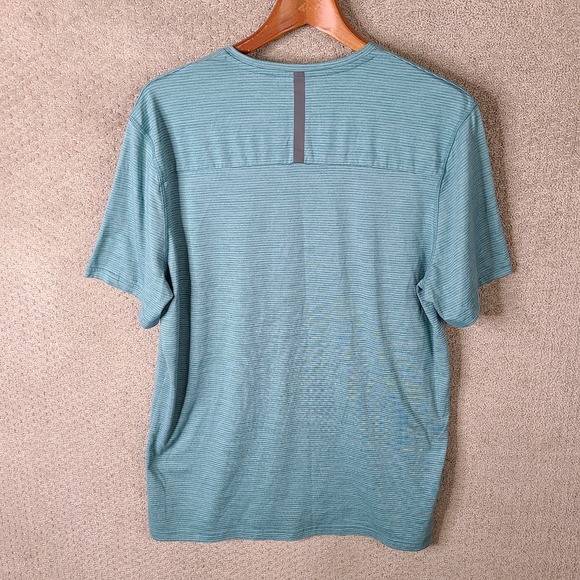 C9 Champion Shirt Men Large Blue Striped V Neck Athletic Activewear Gym Stretch - Picture 6 of 9